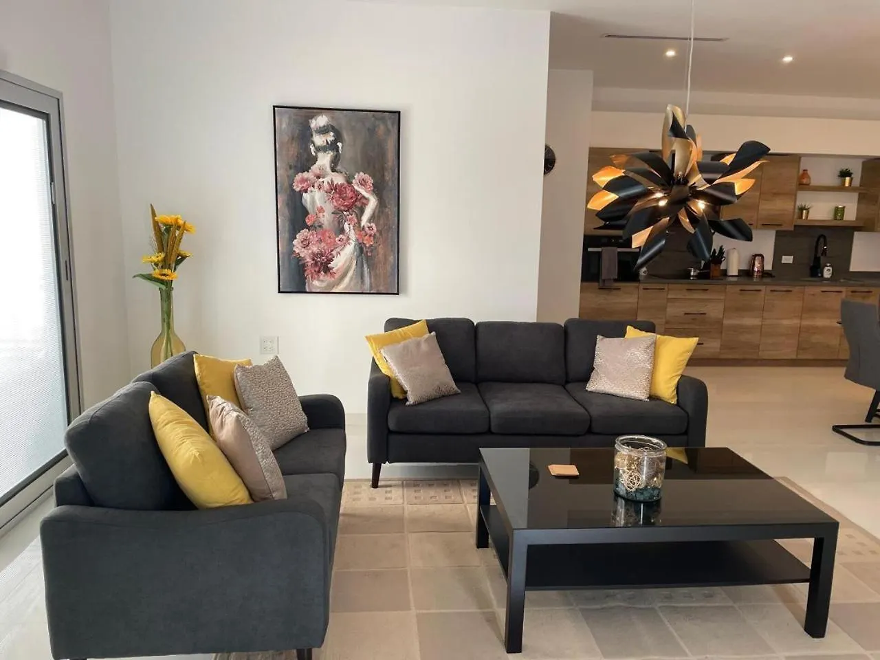 Stylish Bubali Suites Near Eagle Beach 棕榈滩 公寓